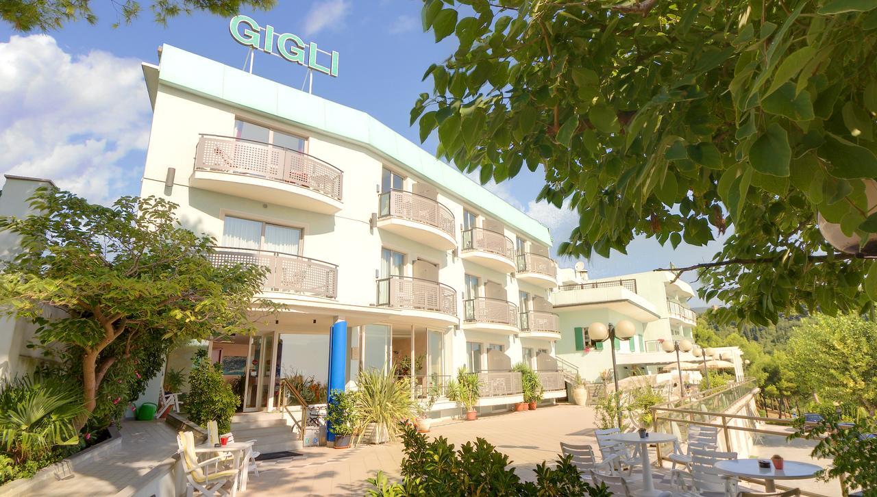 Hotel Eden Gigli Numana Exterior foto